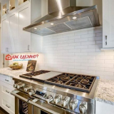 Jak položit kuchyňskou zástěru z keramických dlaždic vlastníma rukama?